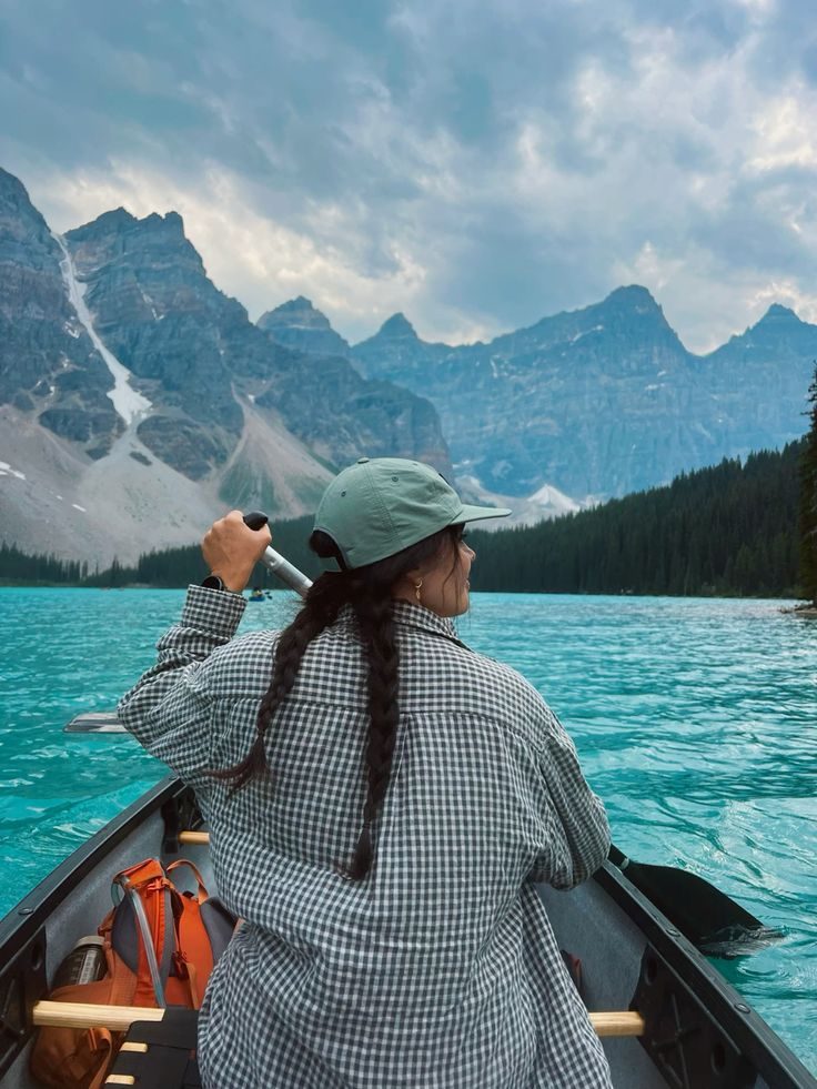 Canoe Moment reference image